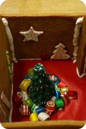 inside of gingerbread house christmas tree
